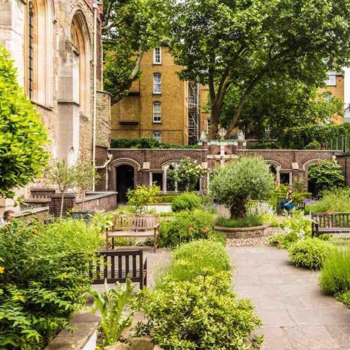 Appartamento Cosy Studio Flat On A Budget Londra Esterno foto